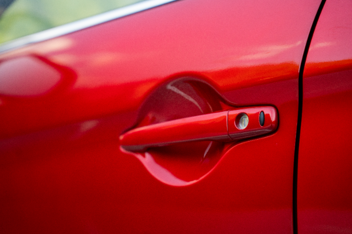 The door lock on an RVR