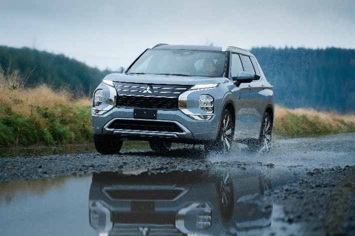 The 2026 Outlander PHEV’s Rain-Sensing Wipers