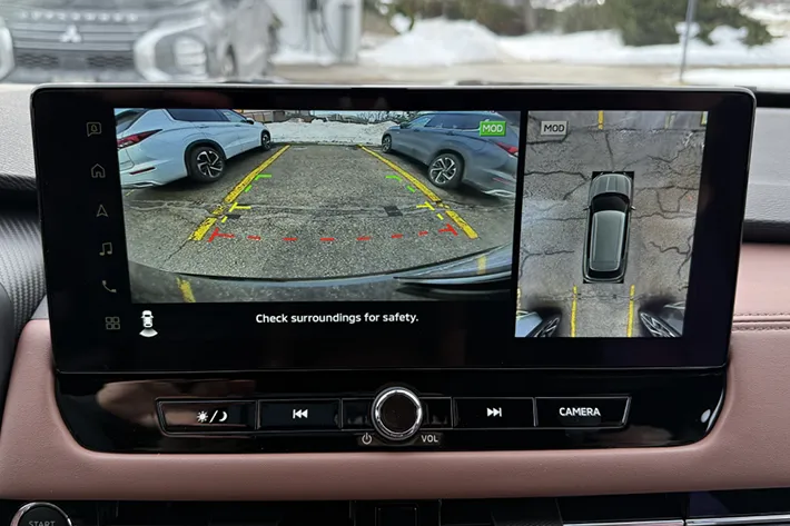The Multi‑View Camera System gives you a full 360° view in the Outlander PHEV