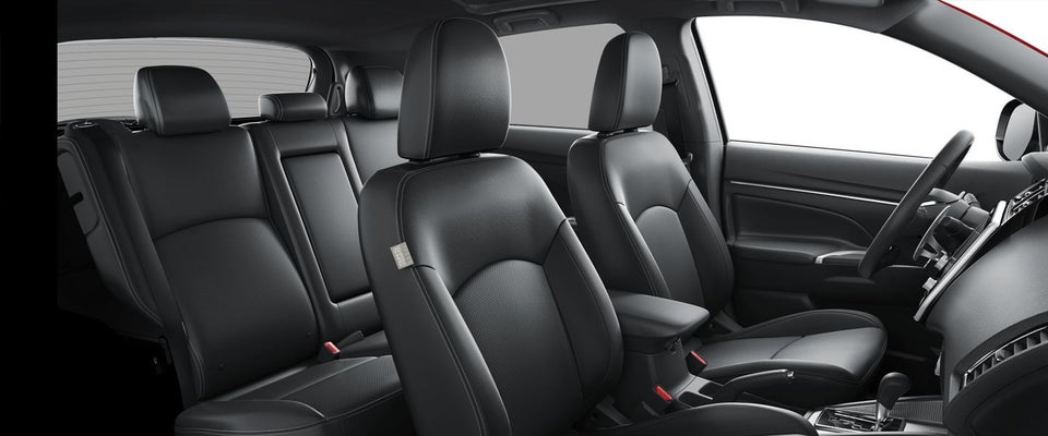 2024 Mitsubishi RVR black interior